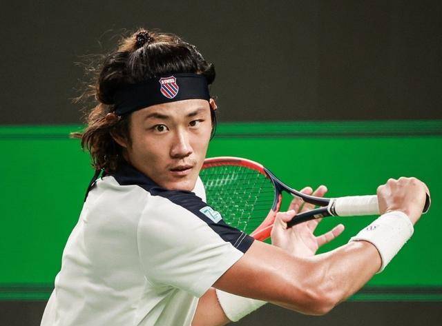 关于上海大鲨鱼队队员状态回升，逆转胜利的信息