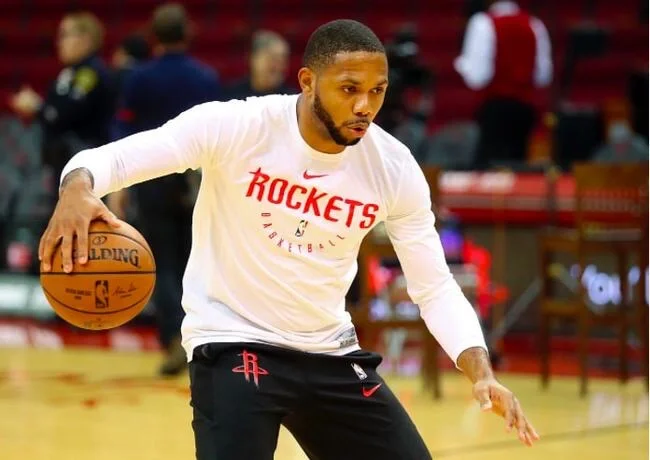 关于热火擒灰熊结束两连败，曼德里奇全队最高分带队成功取胜的信息