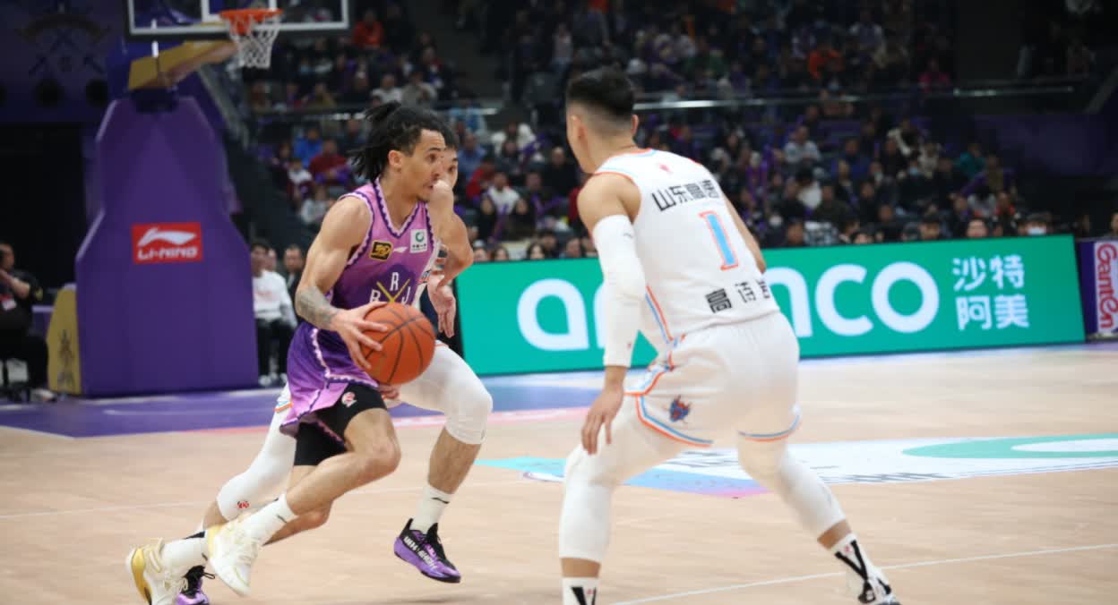 江苏队翻盘深圳队，获得胜利