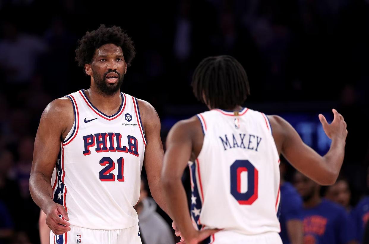 人客场力擒黄蜂，恩比德狂砍分破门