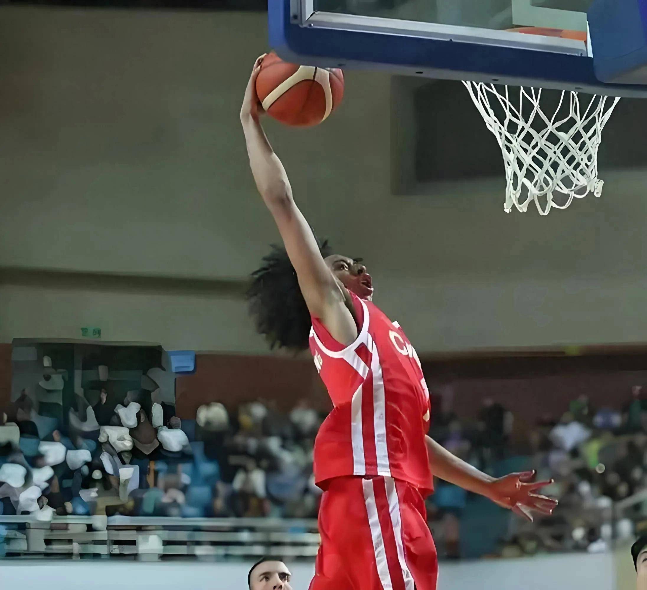 包含重庆男篮坚持奋斗，努力追赶对手的词条