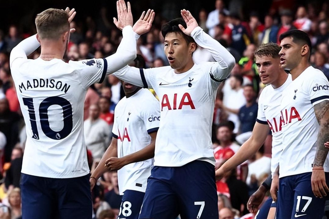 曼城客场击败热刺，继续保持领先优势