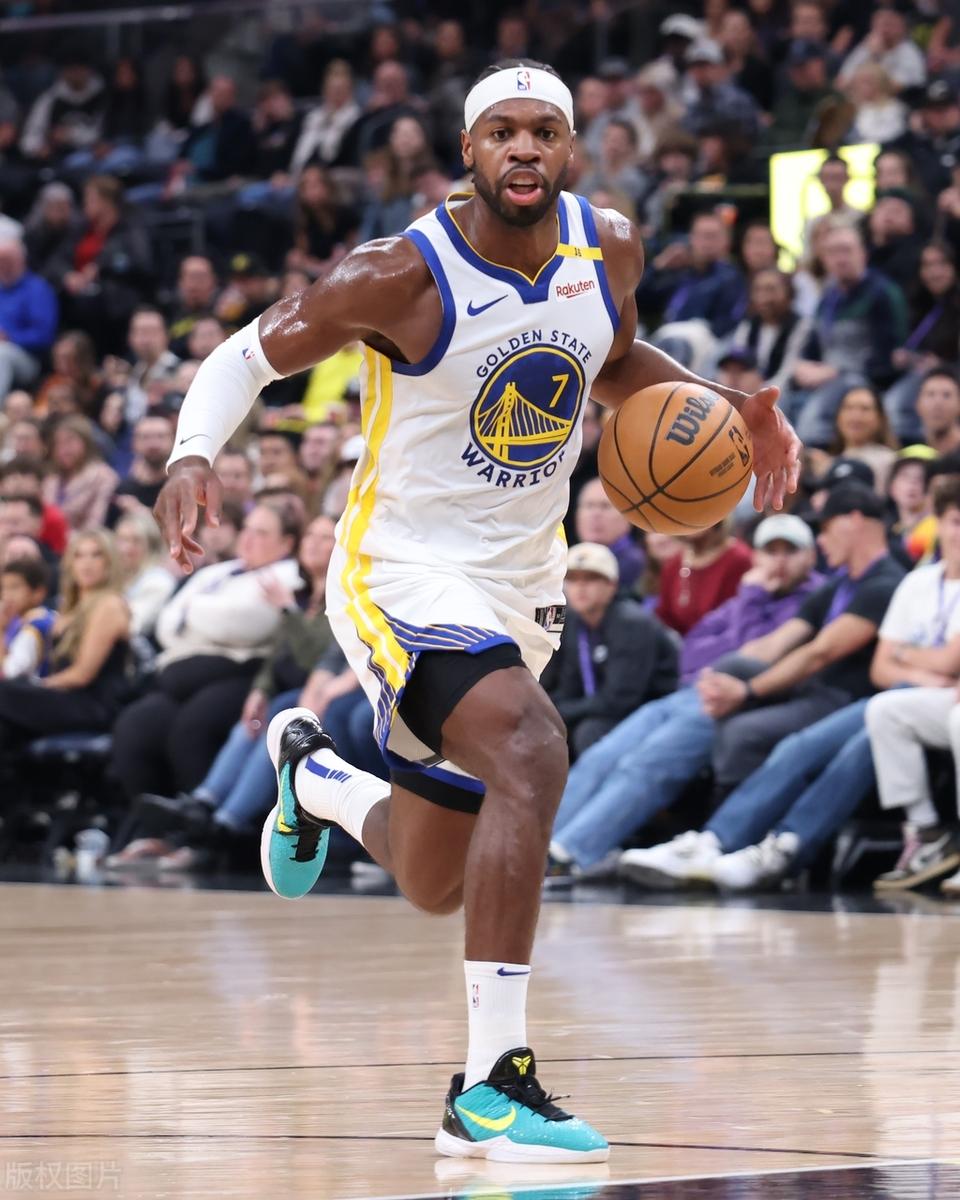 勇士客场大胜爵士,迎来三连胜 勇士客场大胜爵士,迎来三连胜