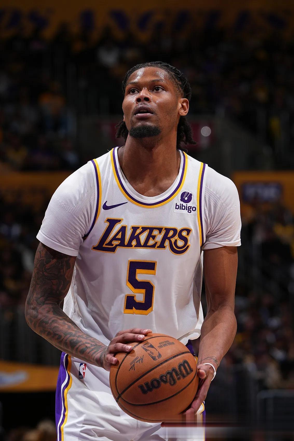 关于安东尼齐心呐喊，湖人再胜76人的信息