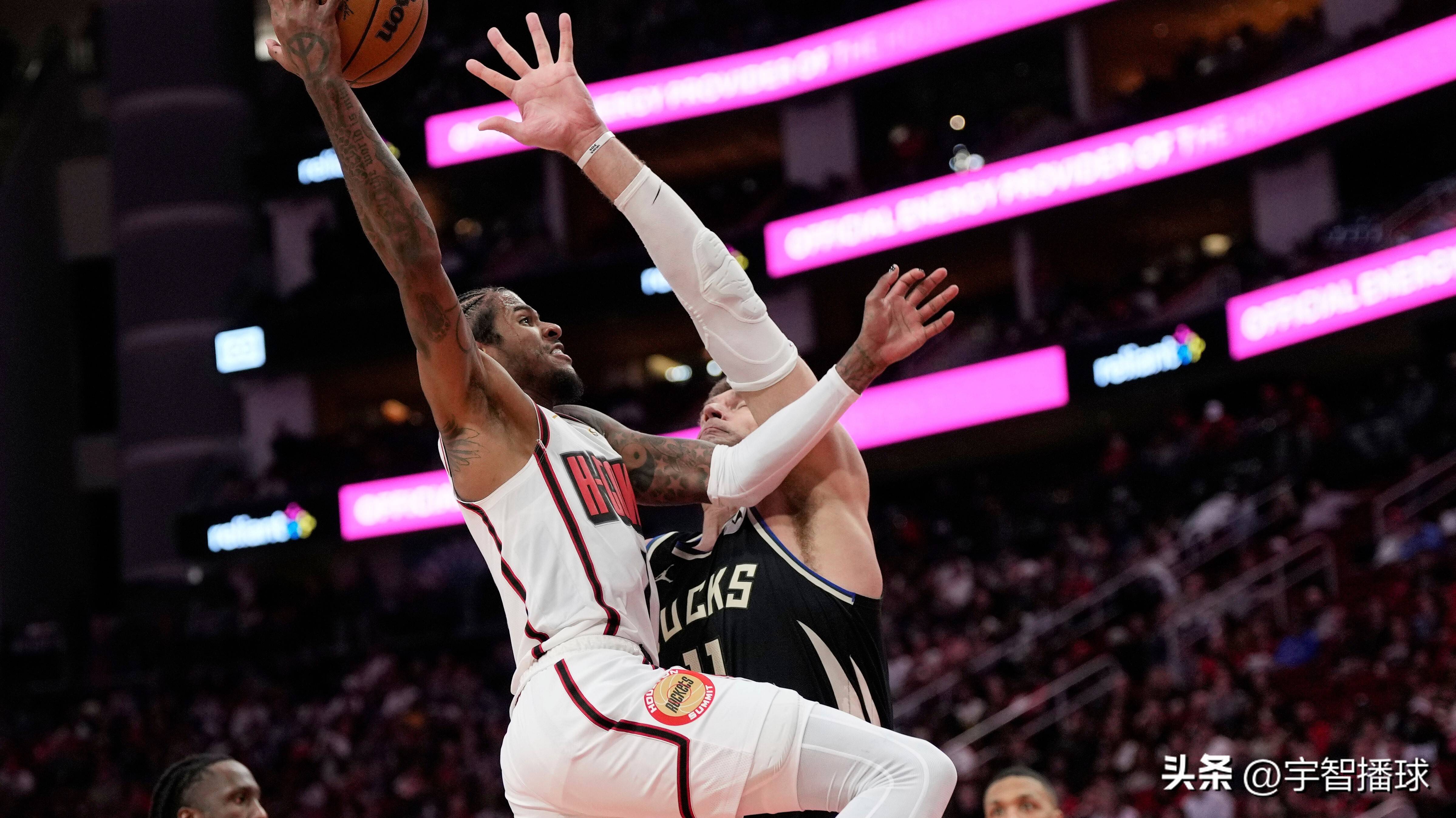 火箭主场击败雄鹿,取得连胜 火箭主场击败雄鹿,取得连胜