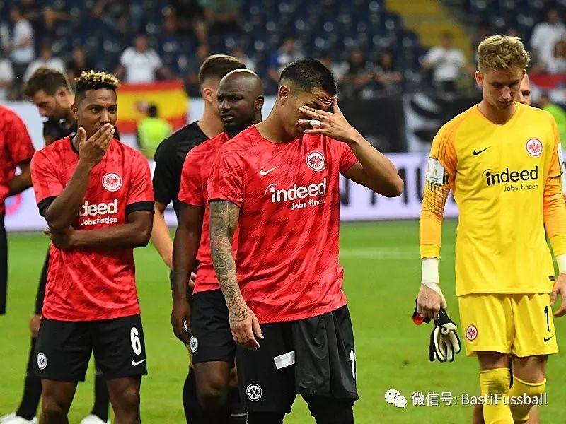 包含法兰克福遭遇惨败，排名下滑的词条